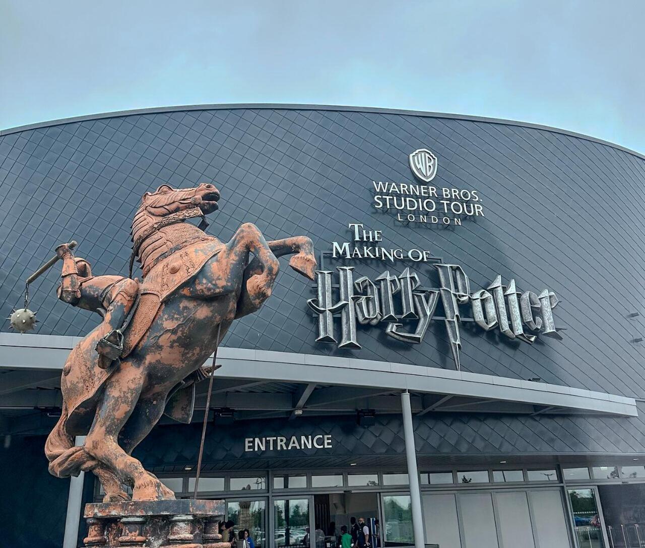 Ideal Family & Business Stay! 2 Min To Station, 10 Min To Harry Potter, 30 Min To London Euston & Free Parking! วัตฟอร์ด ภายนอก รูปภาพ