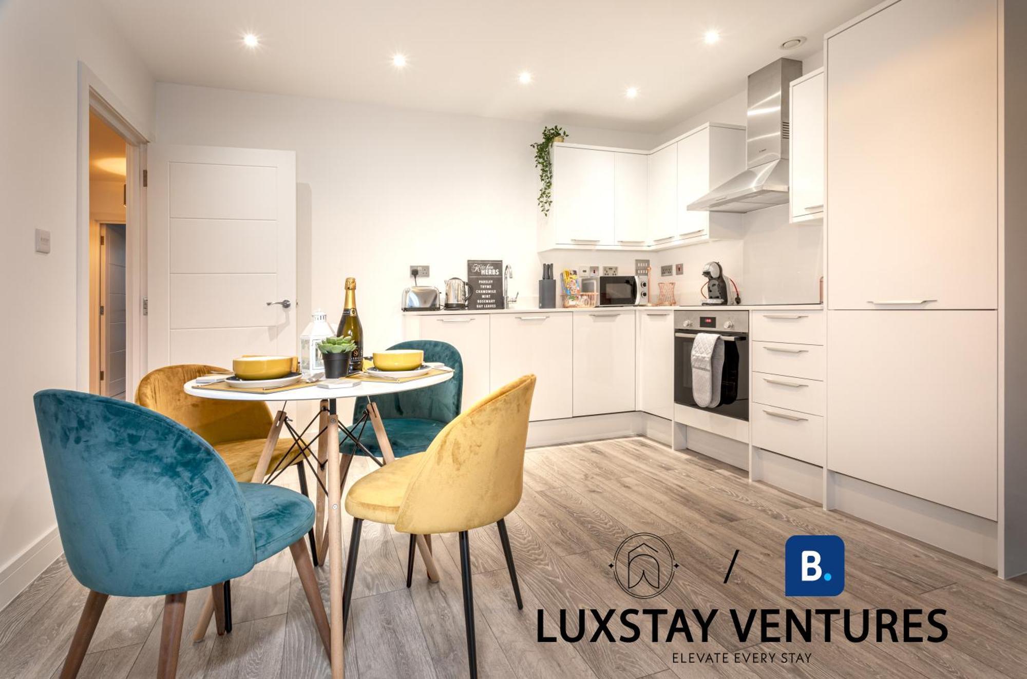 Ideal Family & Business Stay! 2 Min To Station, 10 Min To Harry Potter, 30 Min To London Euston & Free Parking! วัตฟอร์ด ภายนอก รูปภาพ